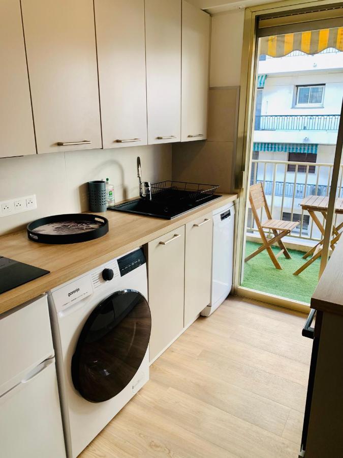 Studio Confort 35m2 Renove, Equipe Et Climatise, Tout Se Fait A Pied! Antibes